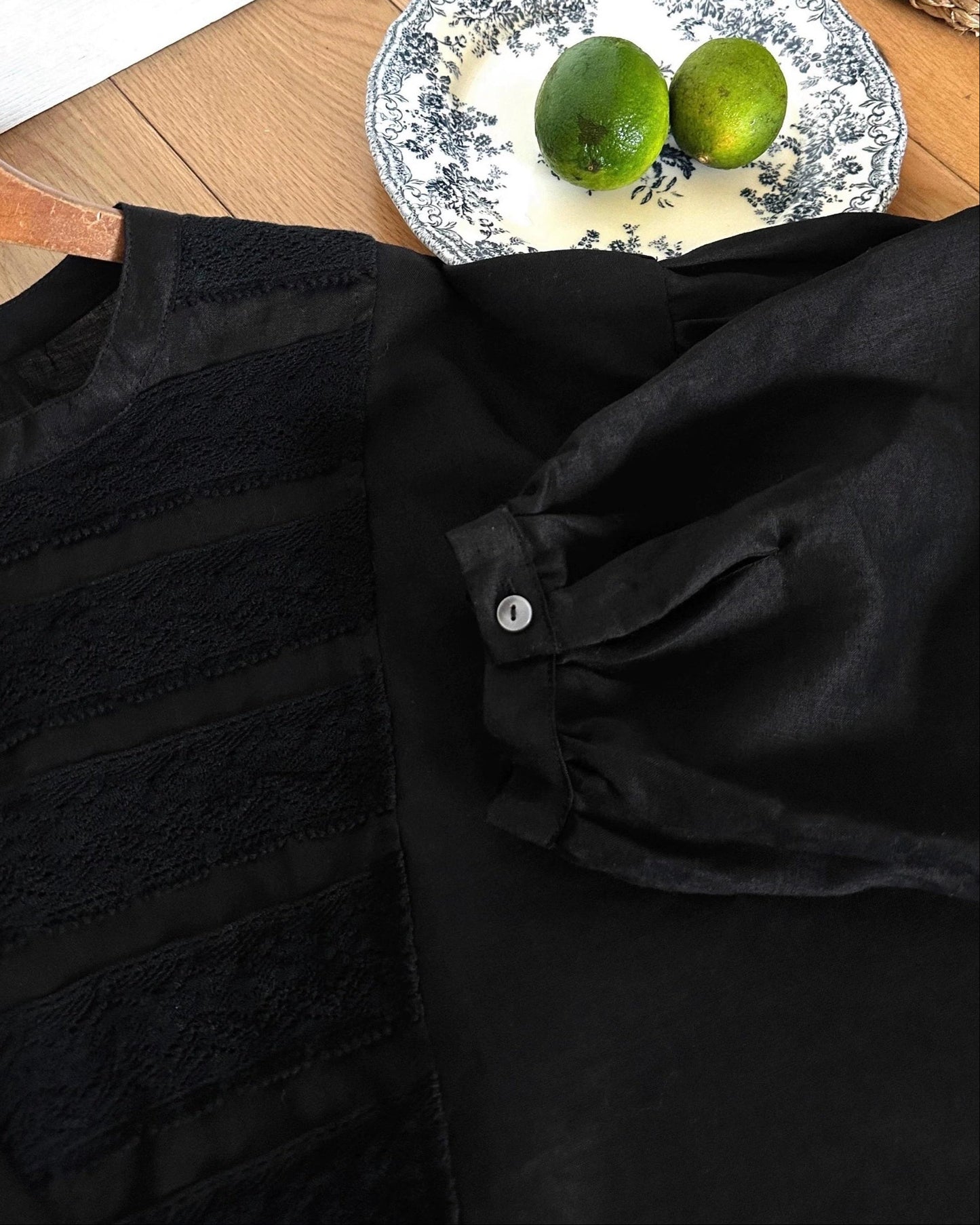 パフスリーブフレアレトロブラウス 10045