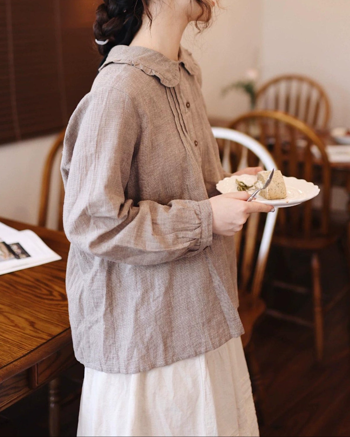 ラウンドカラーフリルピンタックブラウス 10009