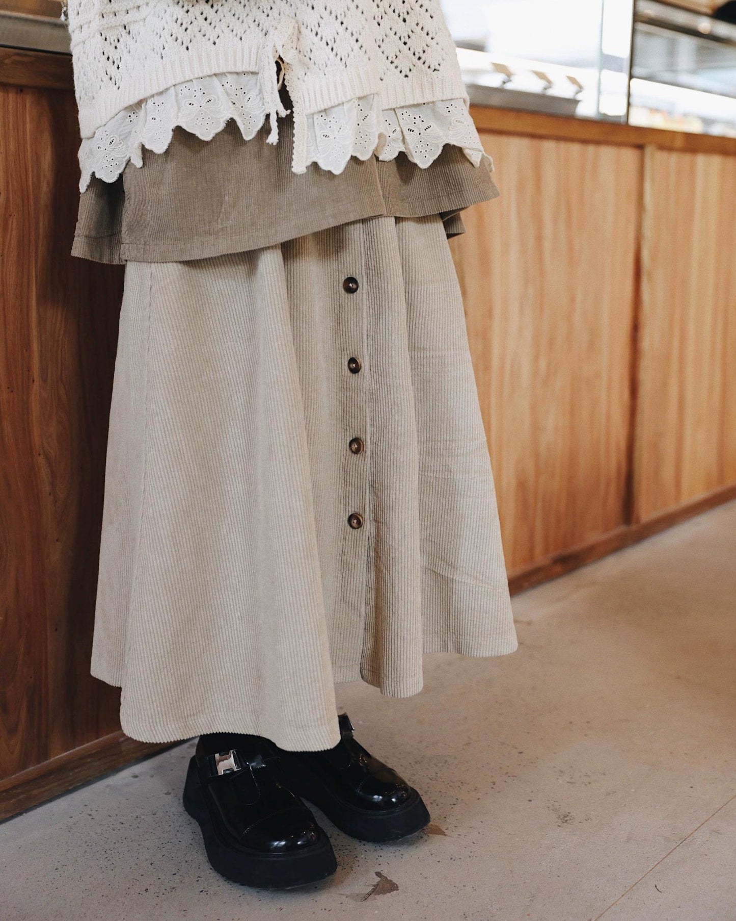 ナチュラルコーデュロイ ボタンミディスカート 10104