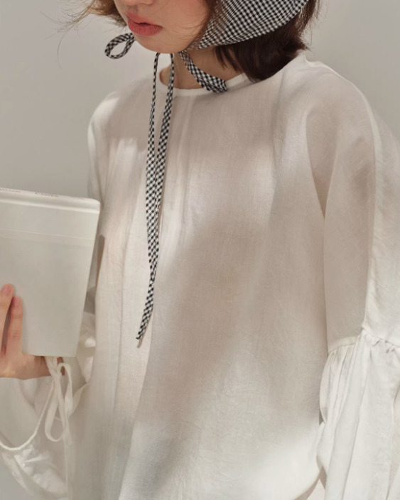 ノルヴァリーナフローラルブラウス 10266