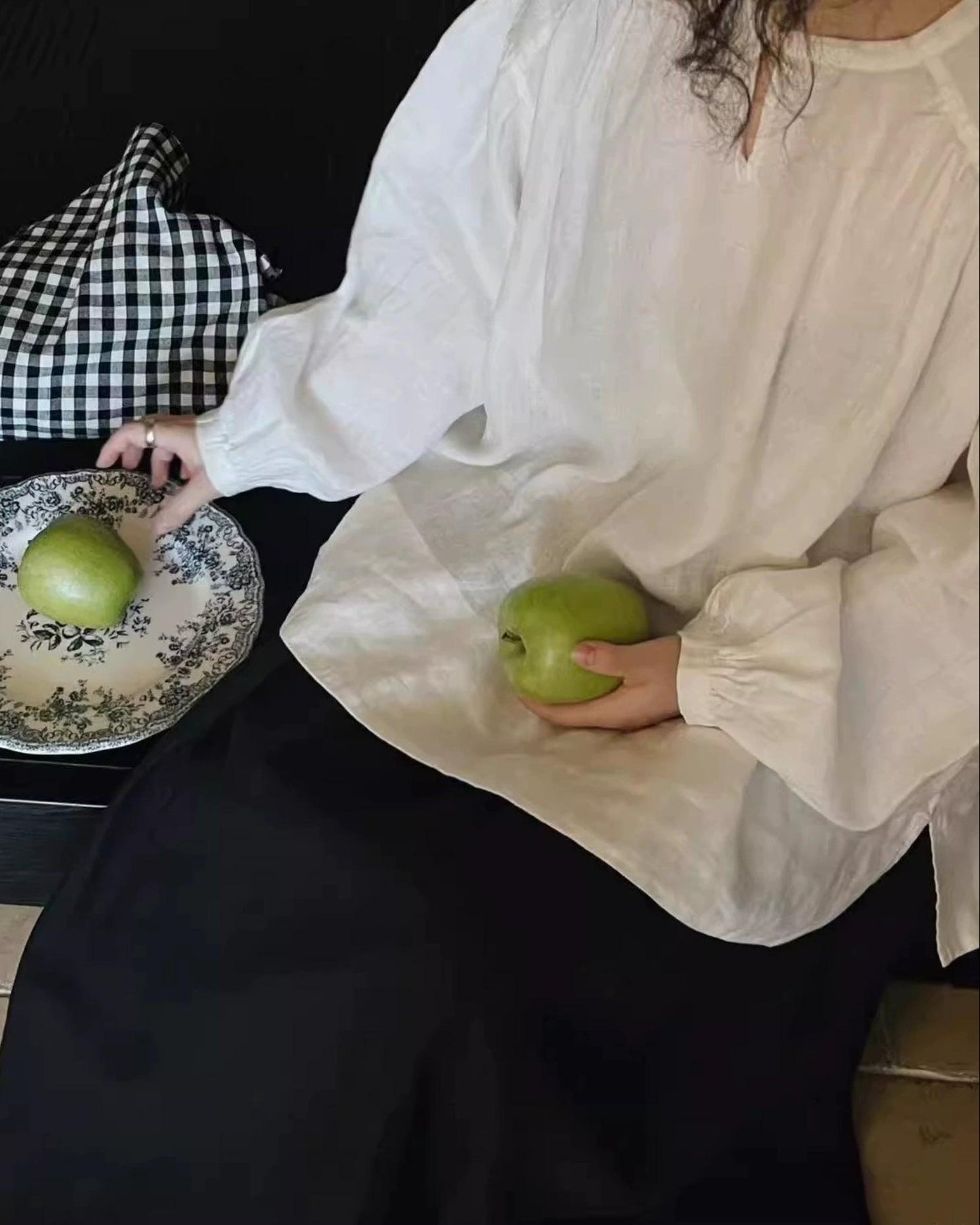 ミニスリットフレアブラウス 10019