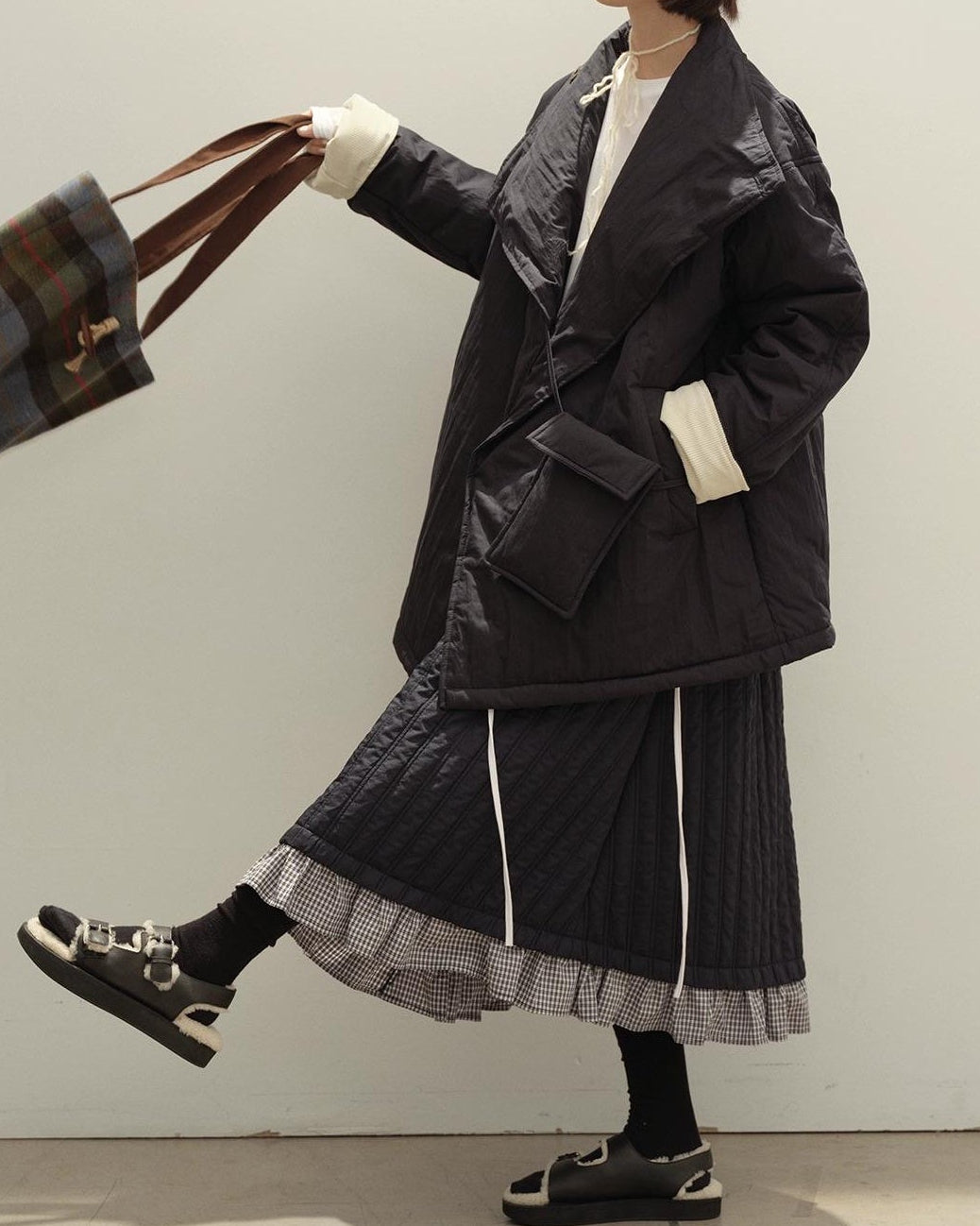 スタンドカラーミニマルノルディカ コート 10133