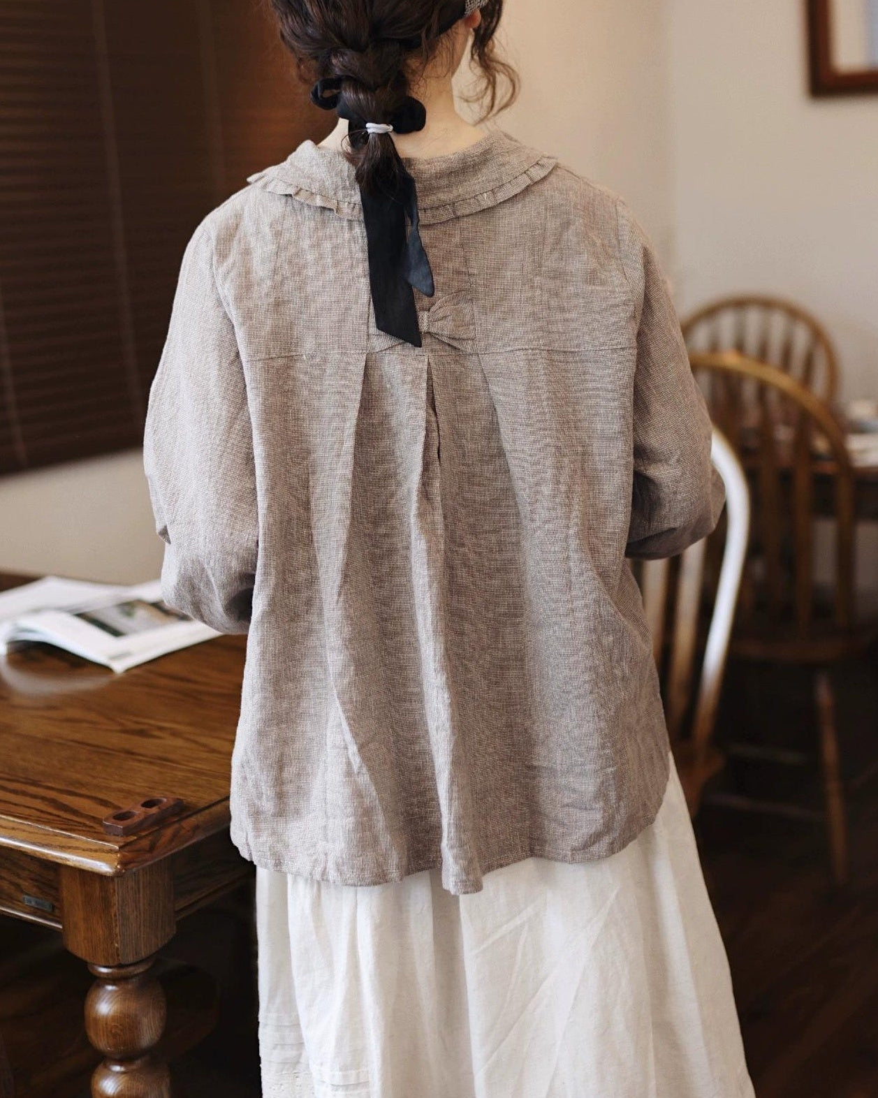 ラウンドカラーフリルピンタックブラウス 10009