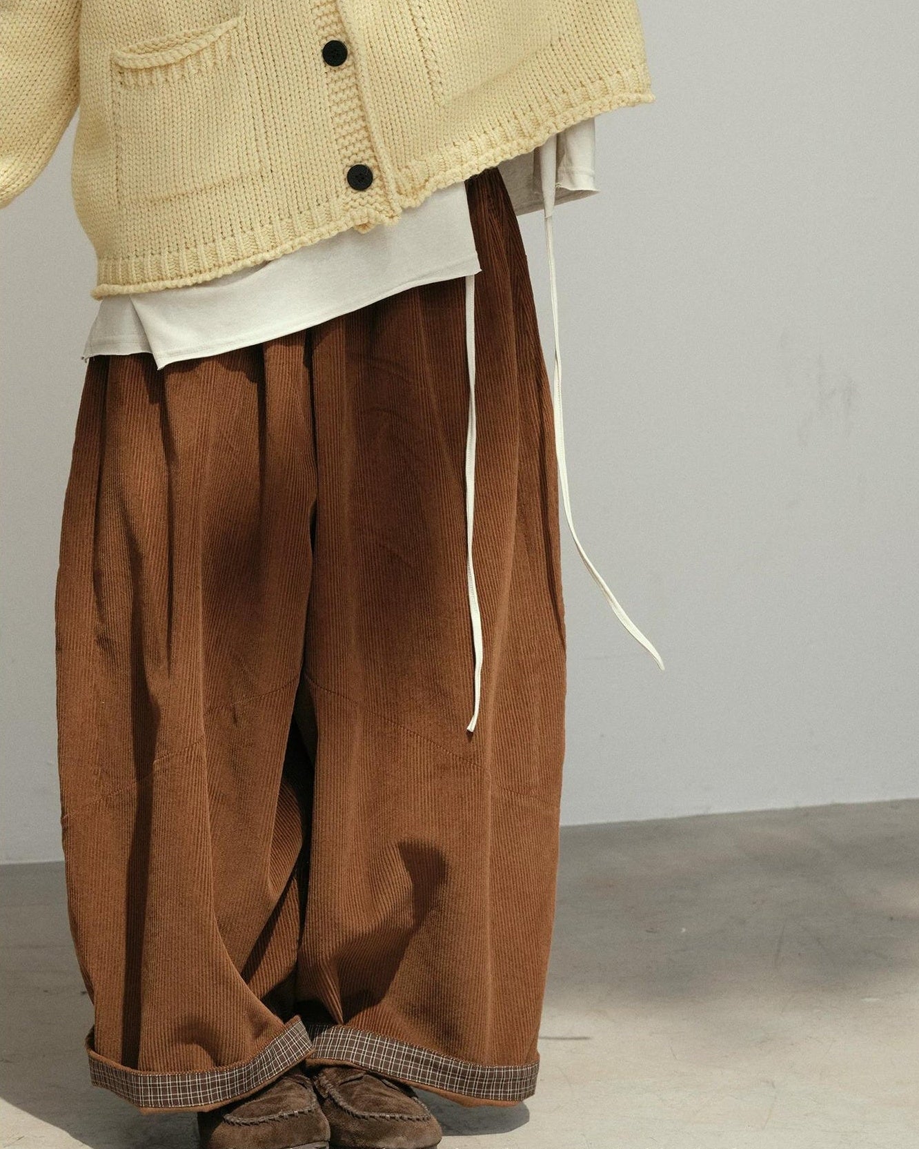 コーデュロイランタンシルエットカジュアルパンツ 10169