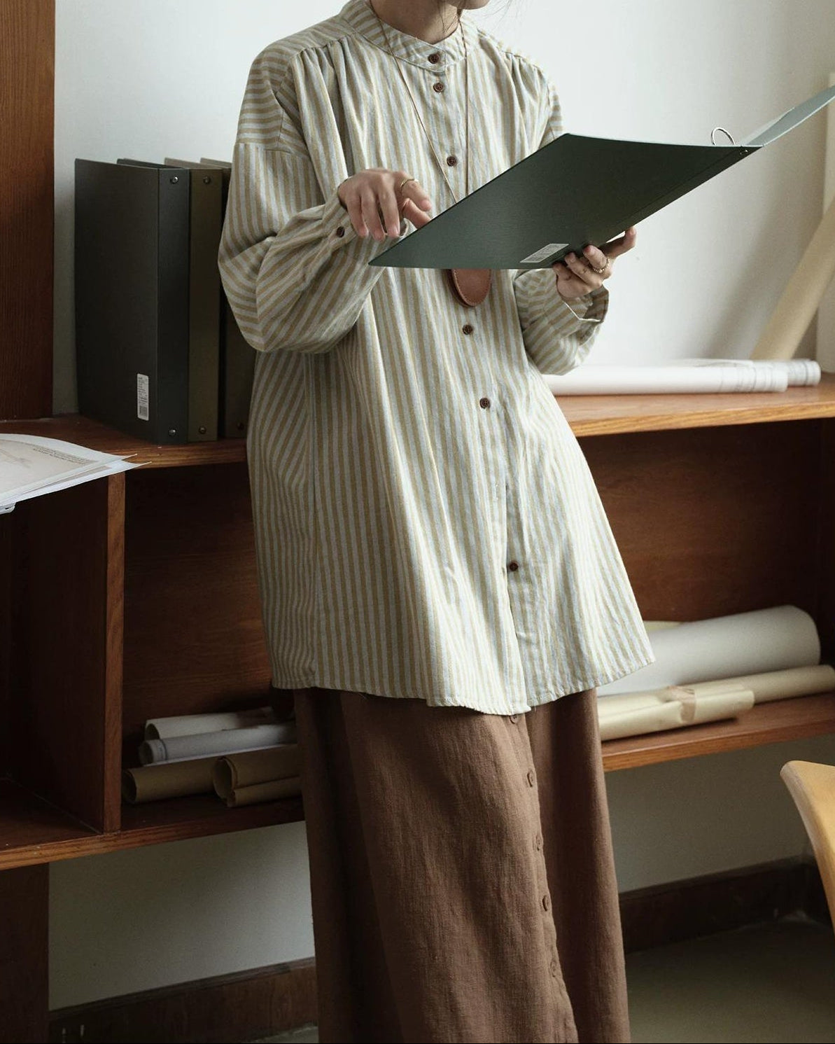 ノルヴァリーナロングバンドカラーストライプブラウス 10298