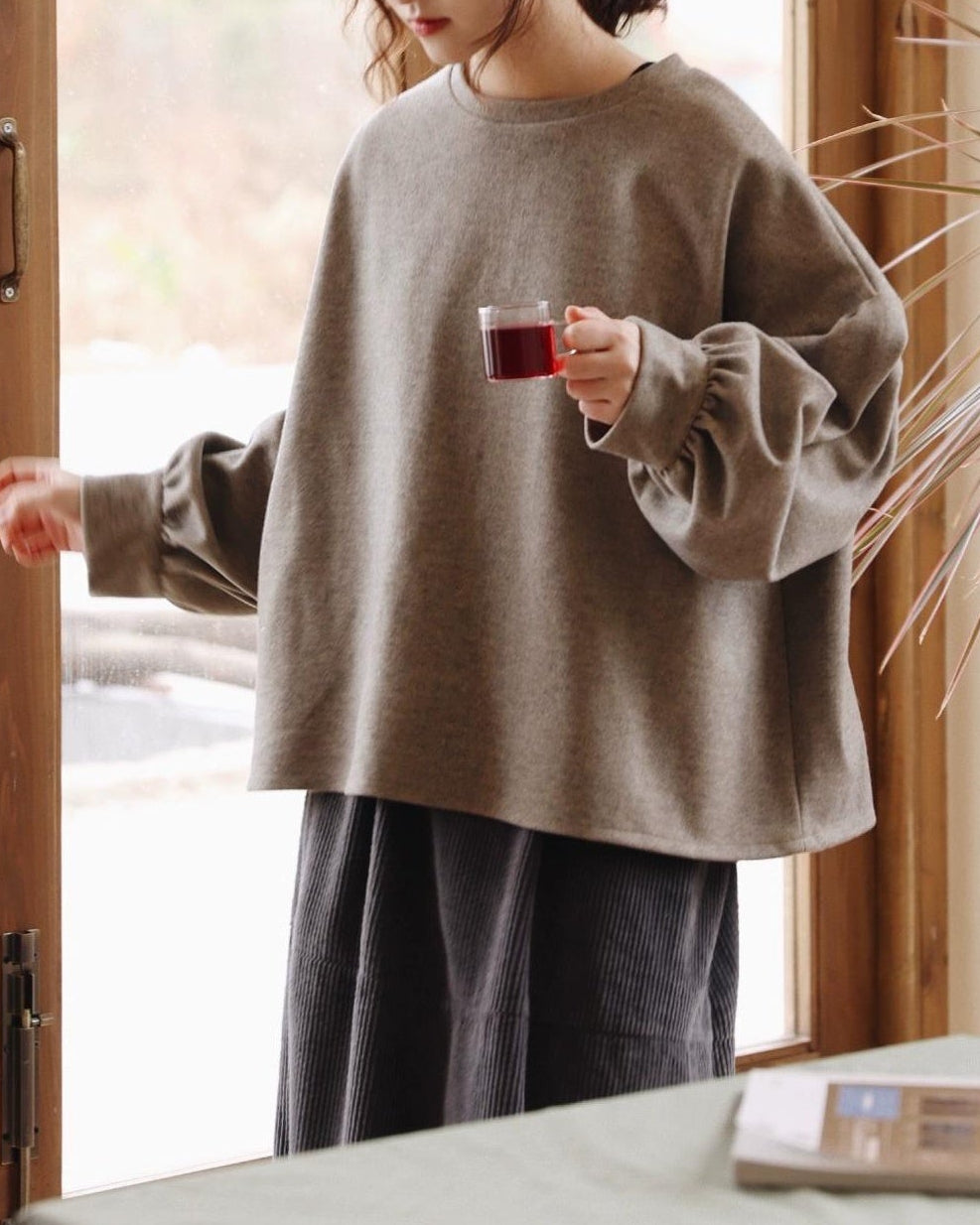 カームバックボタンスウェットプルオーバー 10119