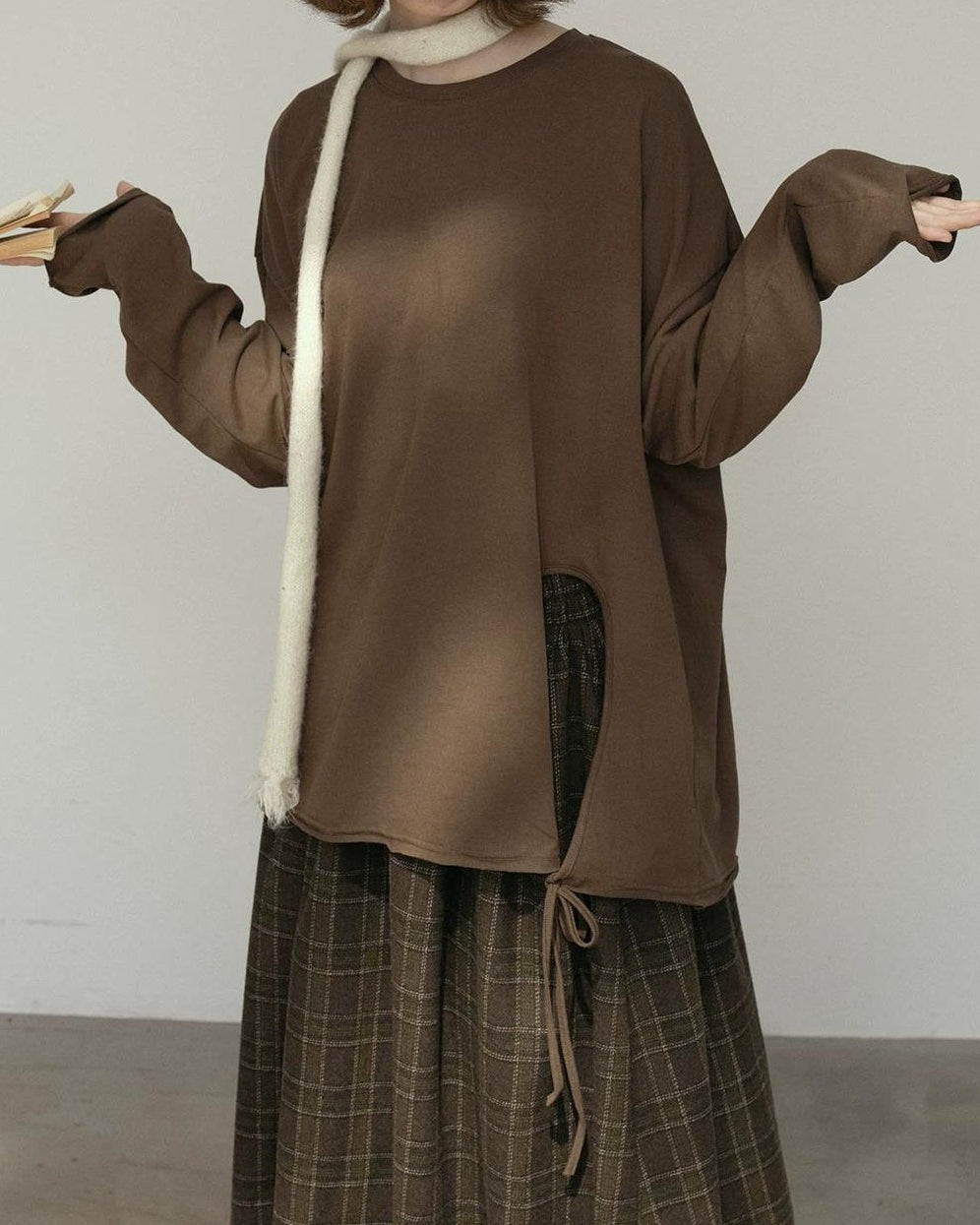 スカンディスリットトップカットソー 10181