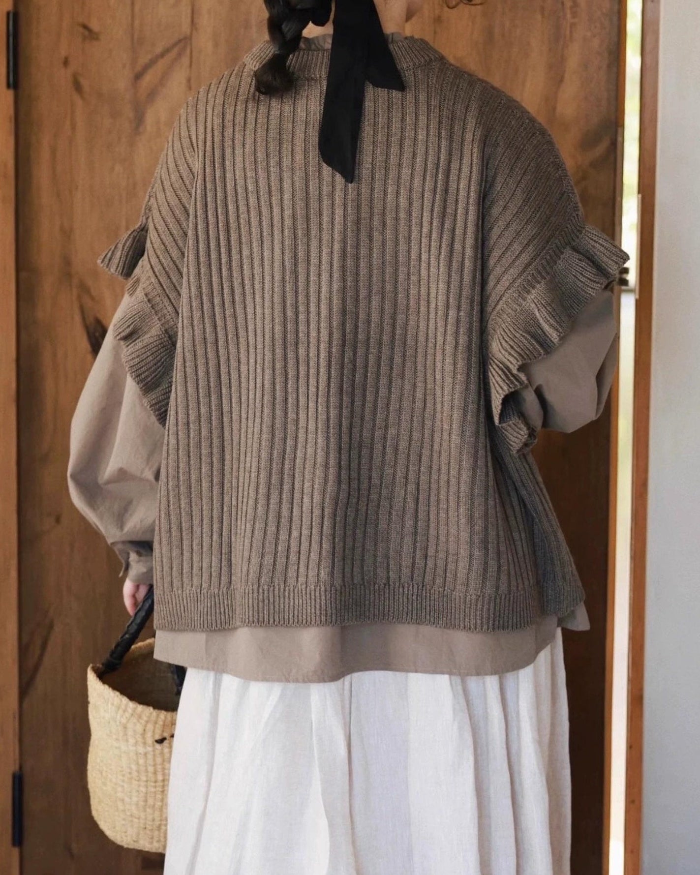 フリルカラーフレアブラウス 10023