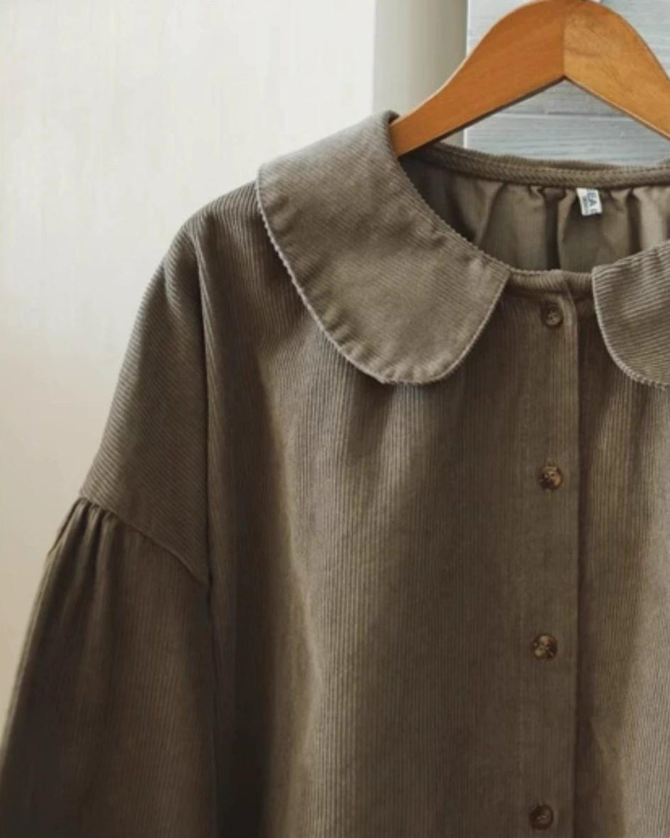 ラウンドカラーフレアブラウス 10071