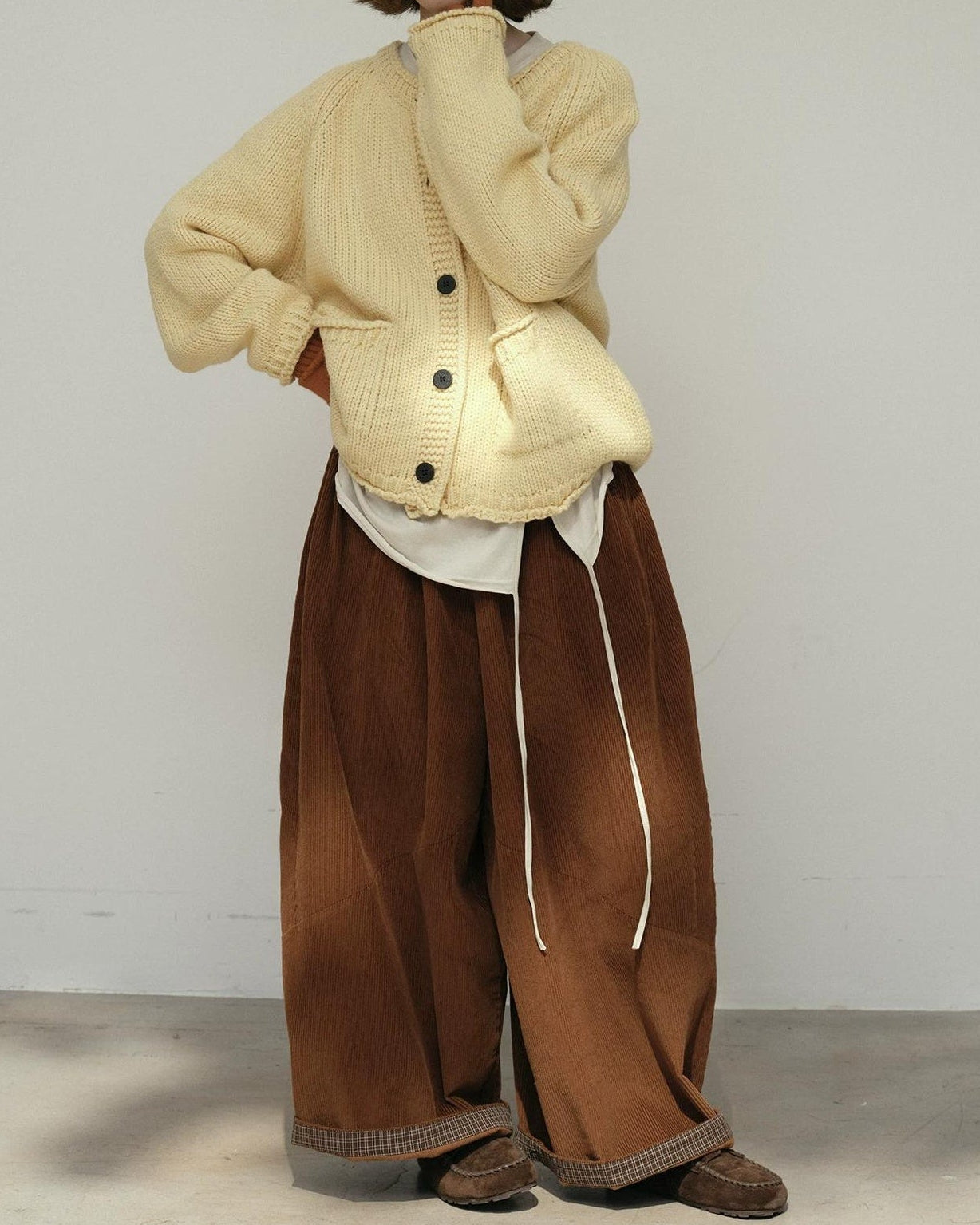 コーデュロイランタンシルエットカジュアルパンツ 10169