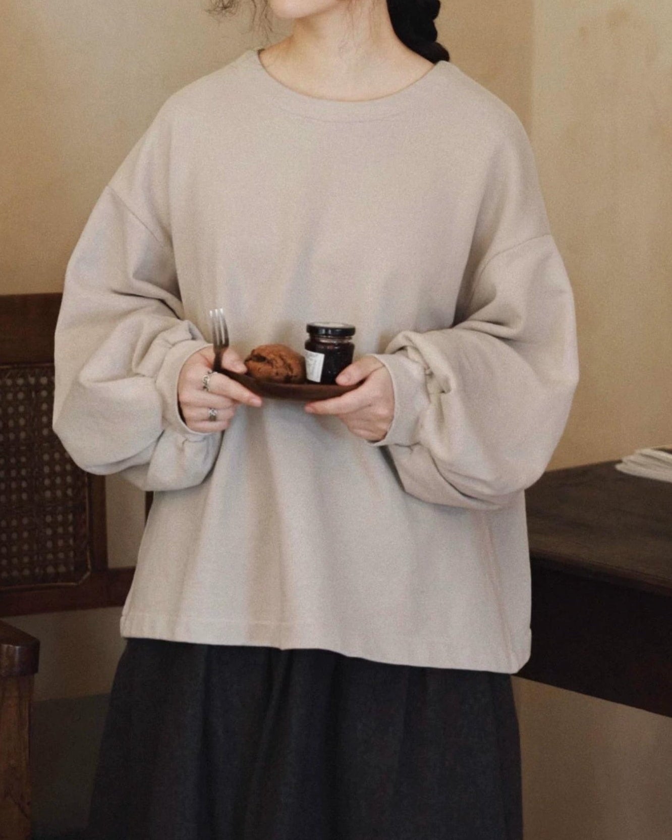 ラウンドネックパフスウェットプルオーバー 10066