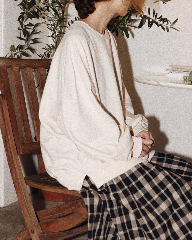 ラウンドメロウスリットプルオーバー 10122