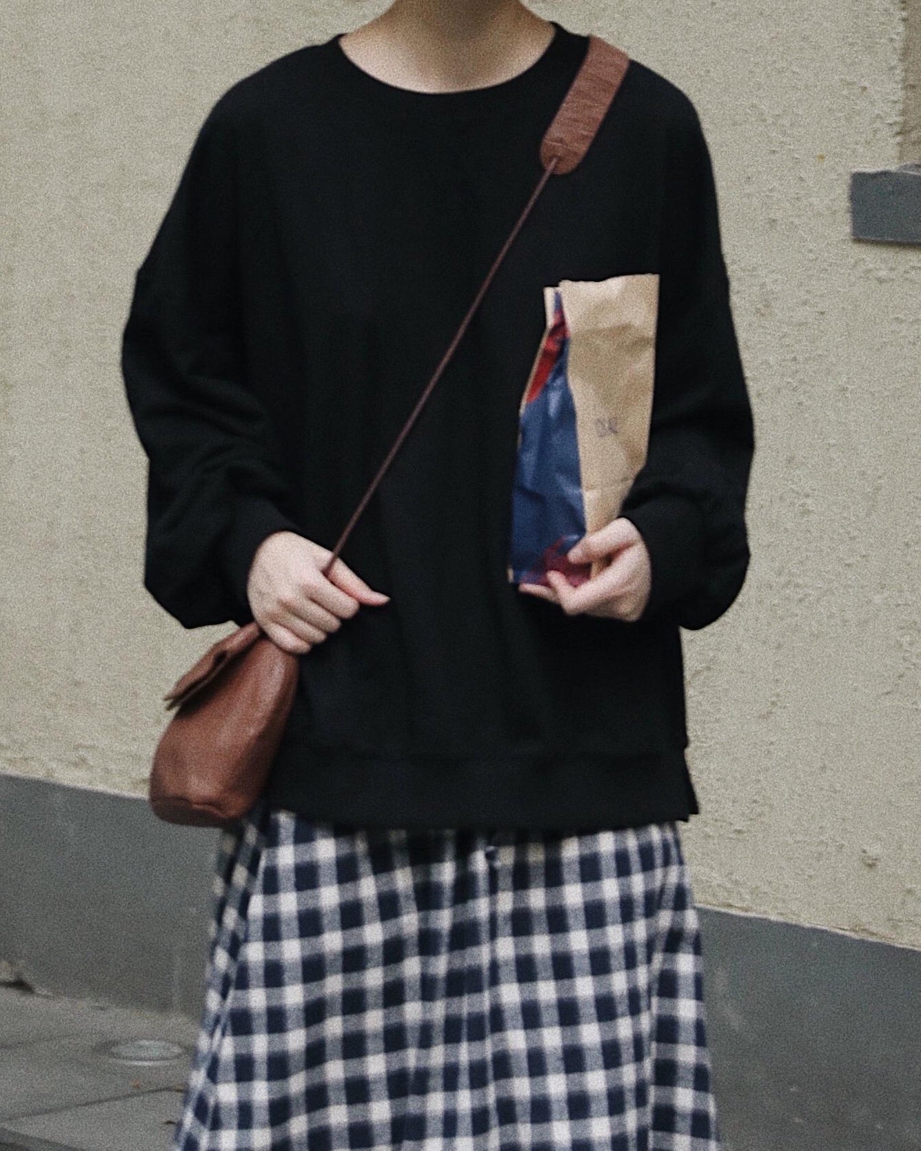 ラウンドメロウスリットプルオーバー 10122