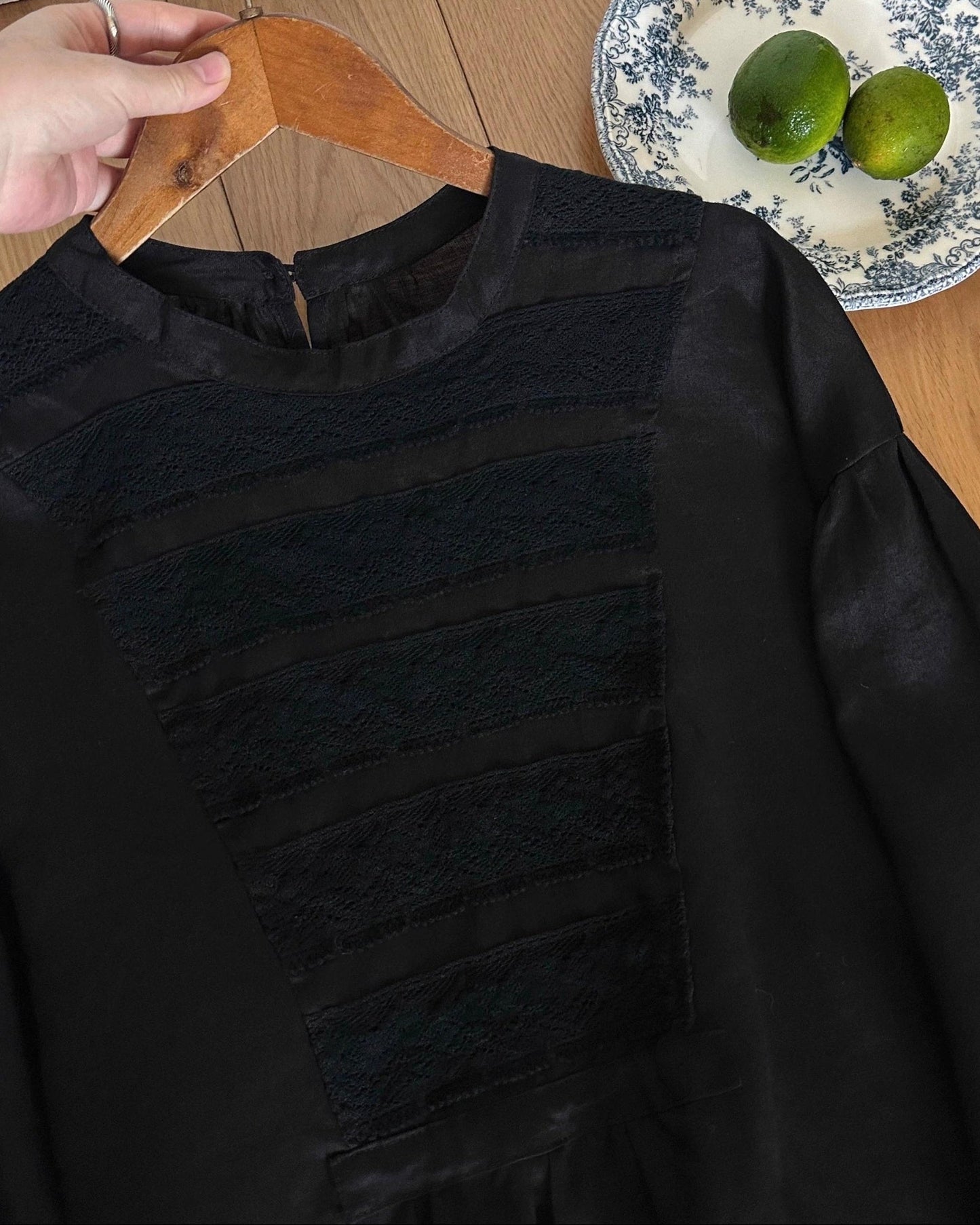 パフスリーブフレアレトロブラウス 10045