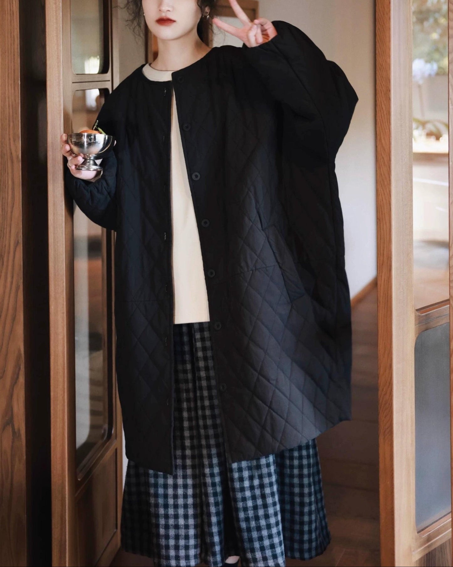 ノーカラーレトロダイヤモンドキルティングロングコート 10006