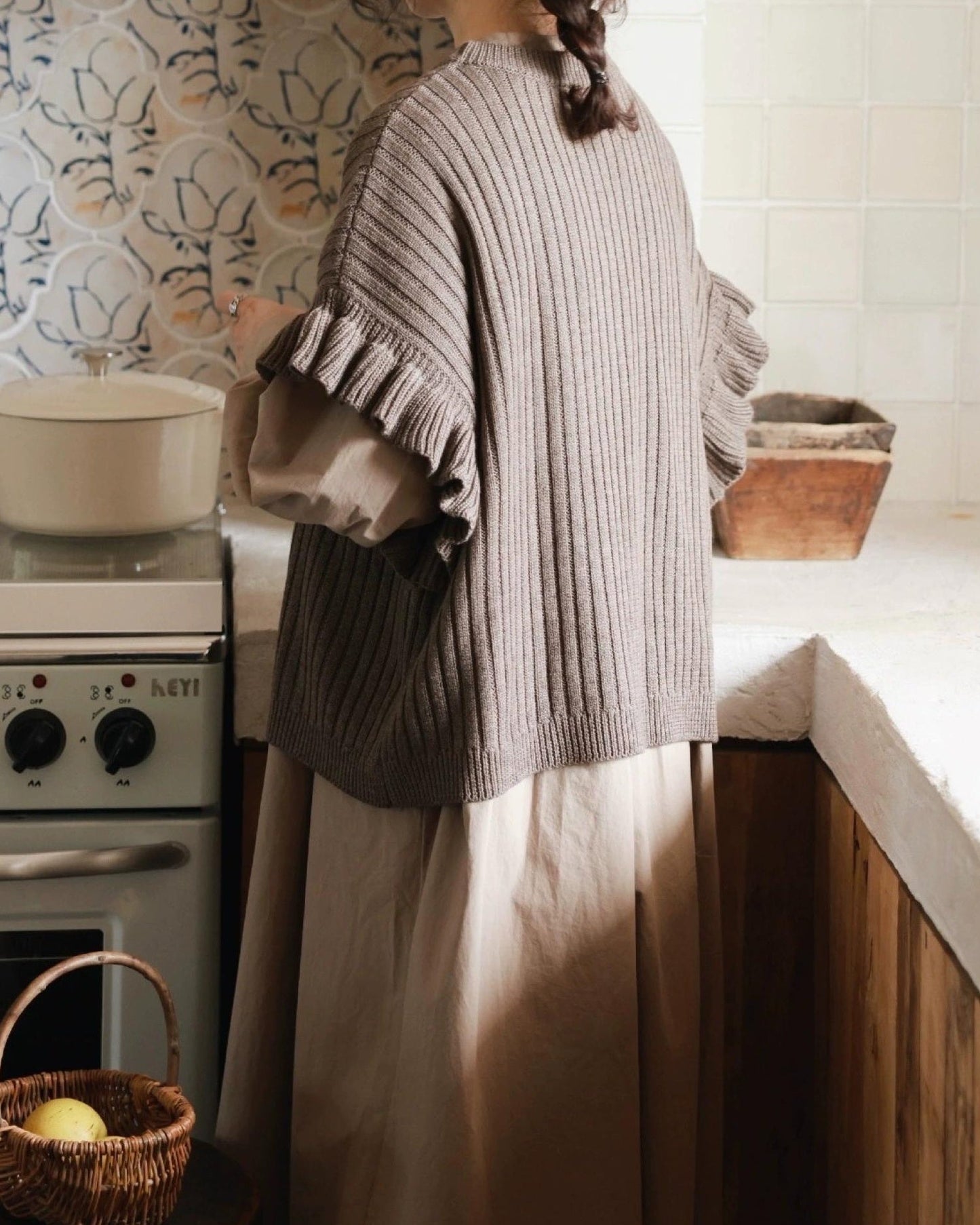 フリルリブニットベスト 10076