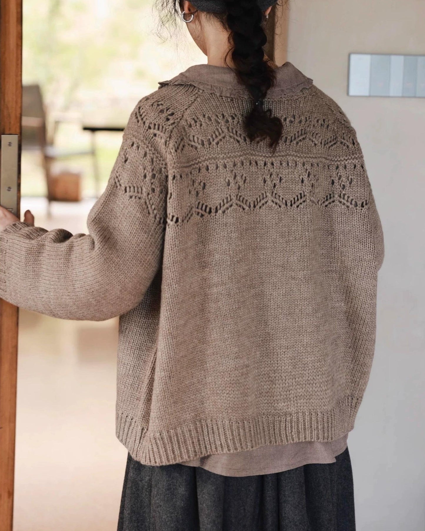 ラウンドネックレトロコージーカーディガン 10007