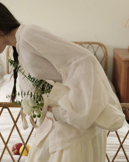 エンブロイダリーパフスリーブブラウス 10270