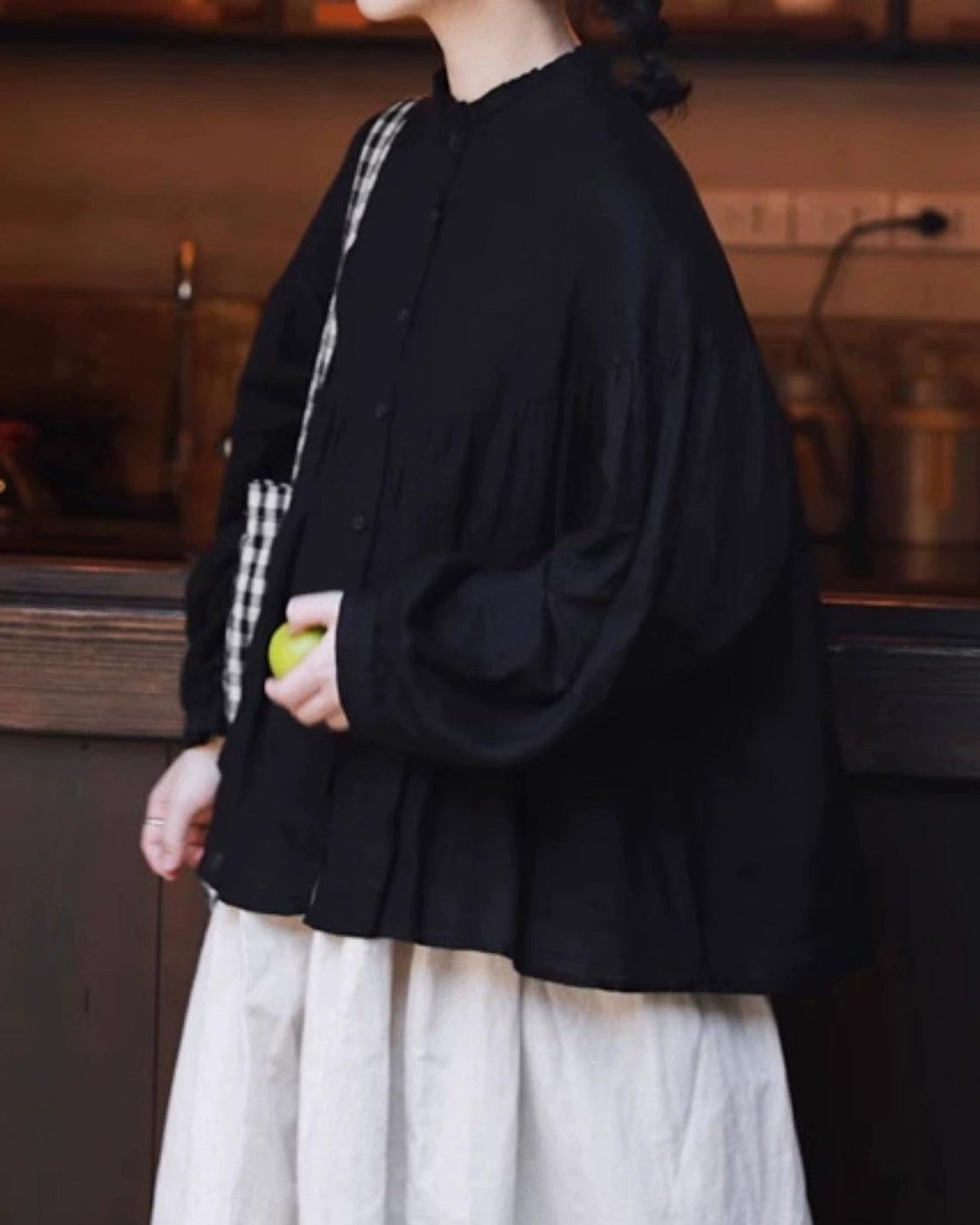 フリルネックフレアブラウス 10057