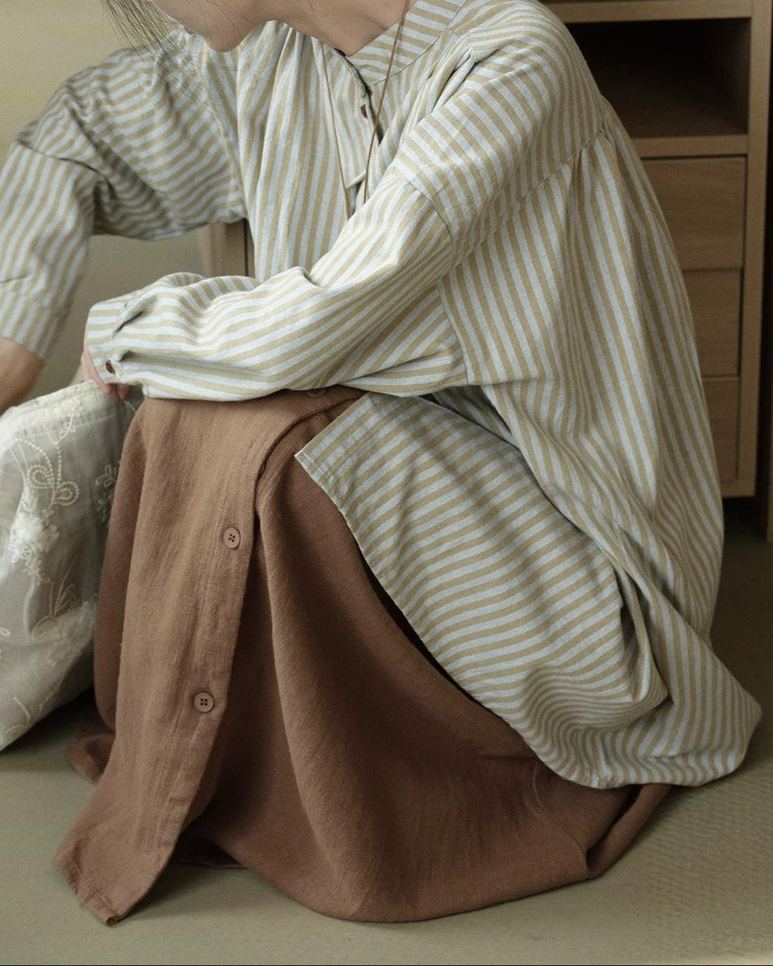 ノルヴァリーナロングバンドカラーストライプブラウス 10298