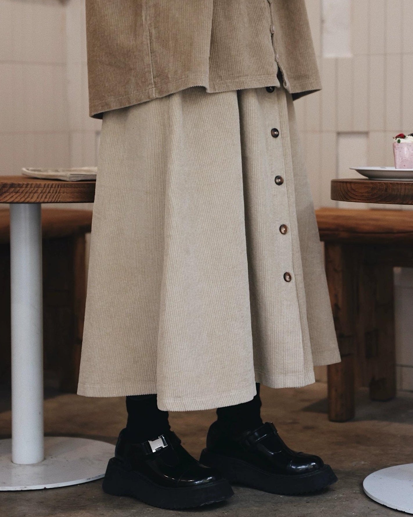 ナチュラルコーデュロイ ボタンミディスカート 10104