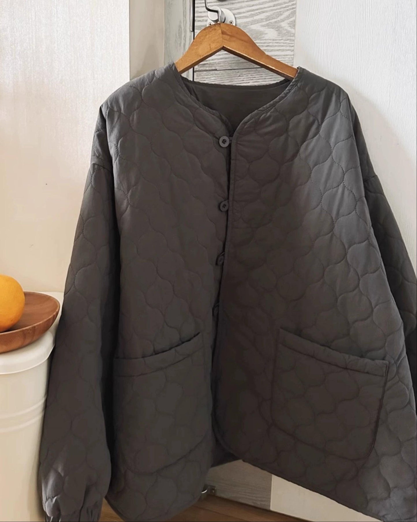 ノーカラーキルティングショートコート 10008