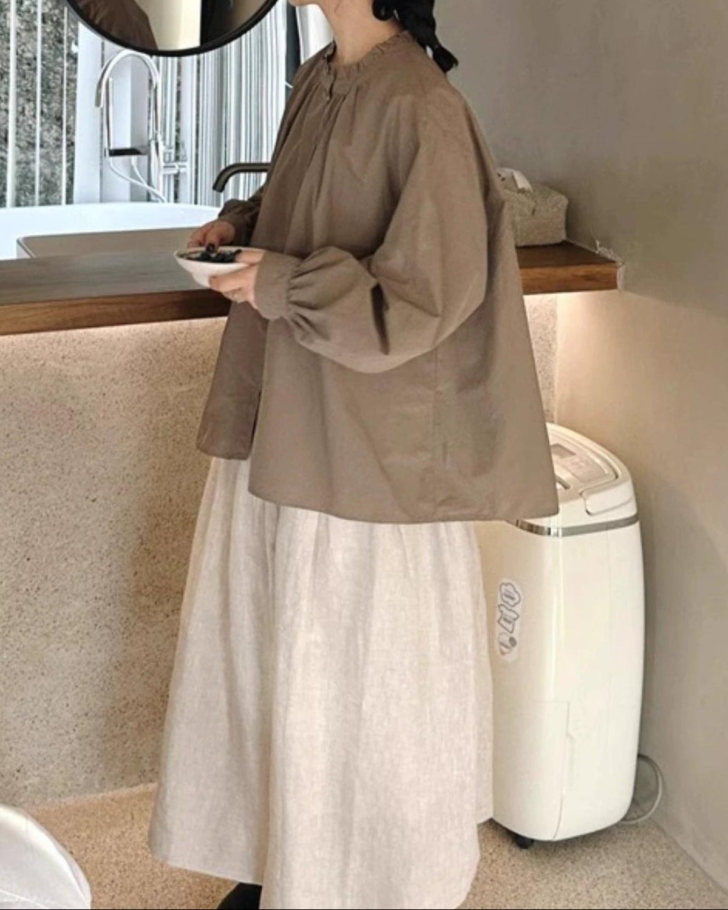 フリルカラーフレアブラウス 10023