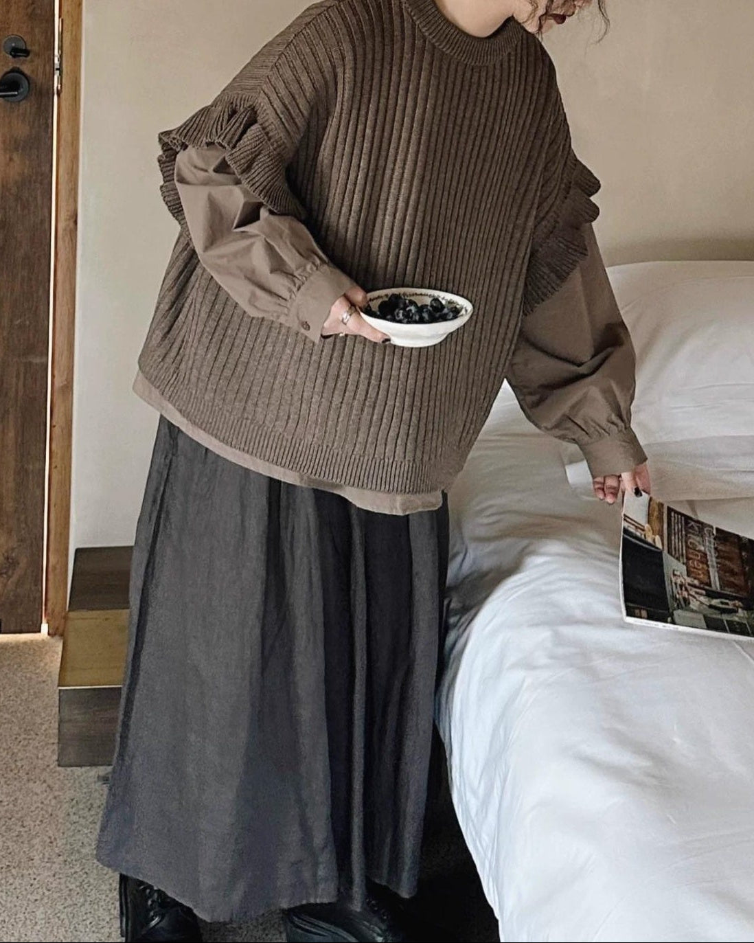 フリルカラーフレアブラウス 10023