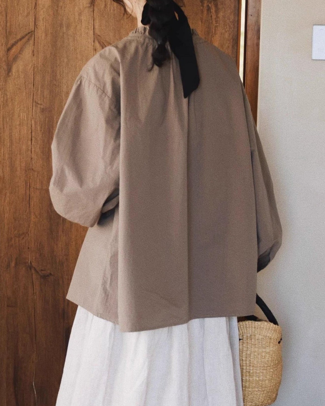 フリルカラーフレアブラウス 10023