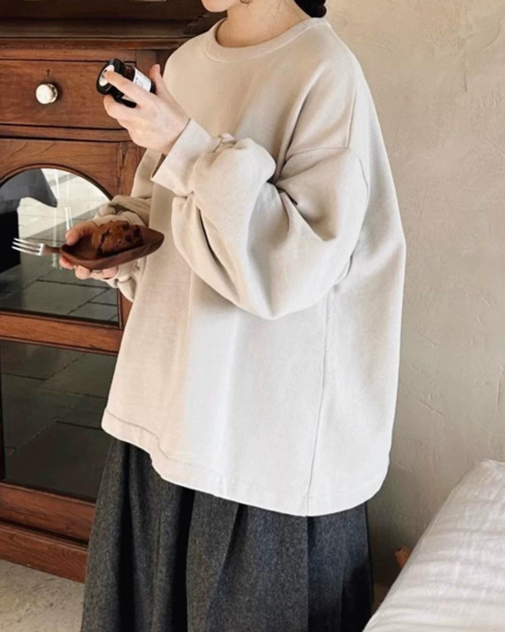 ラウンドネックパフスウェットプルオーバー 10066