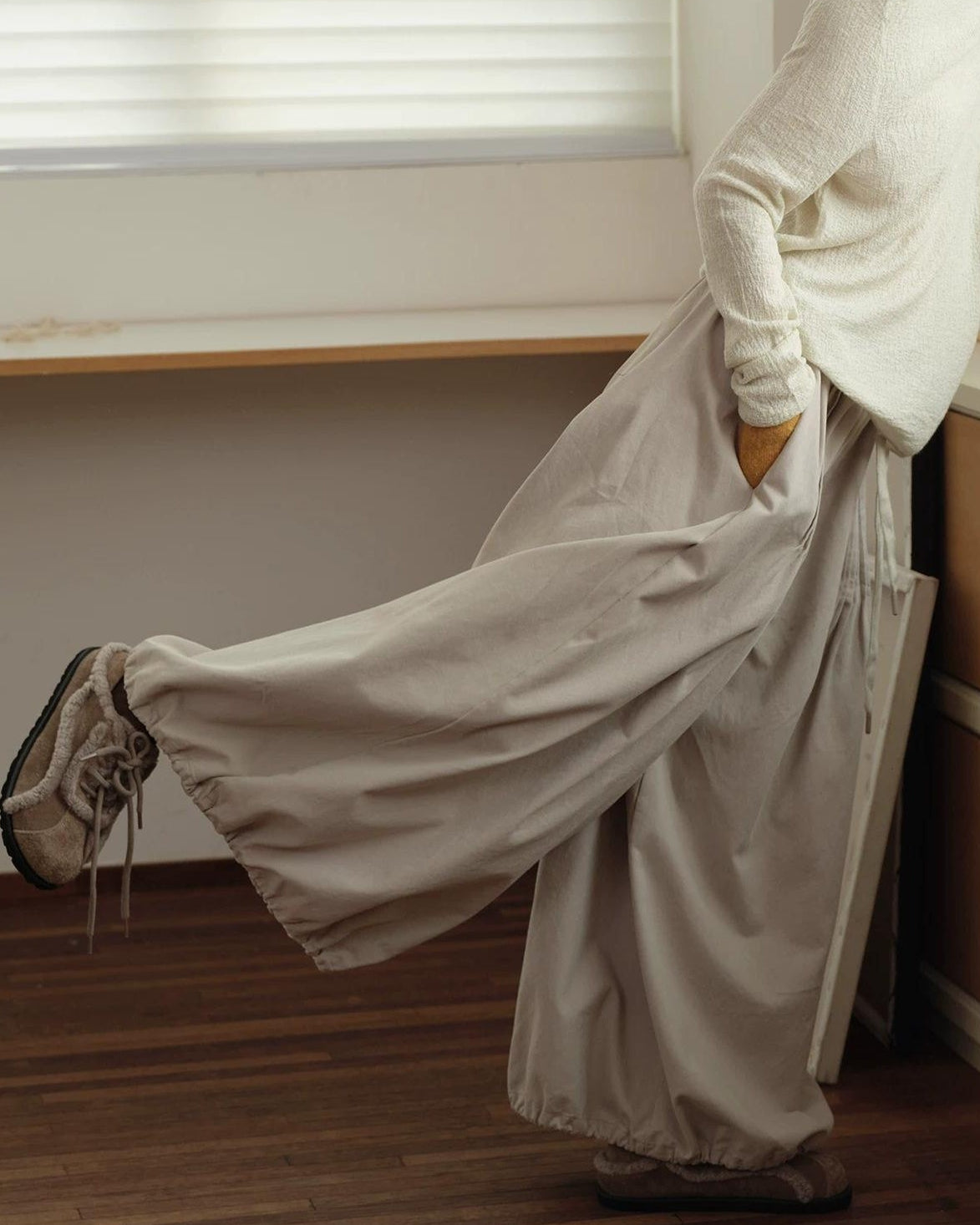 ストラップバルーンピンタックパンツ 10154