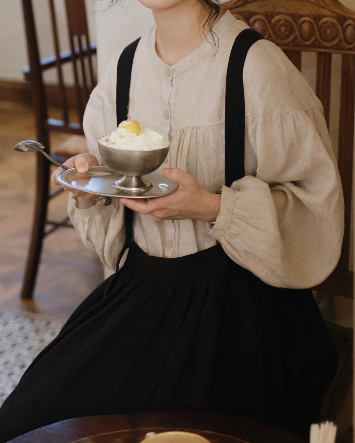 バンドカラーカウニフレアブラウス 10081