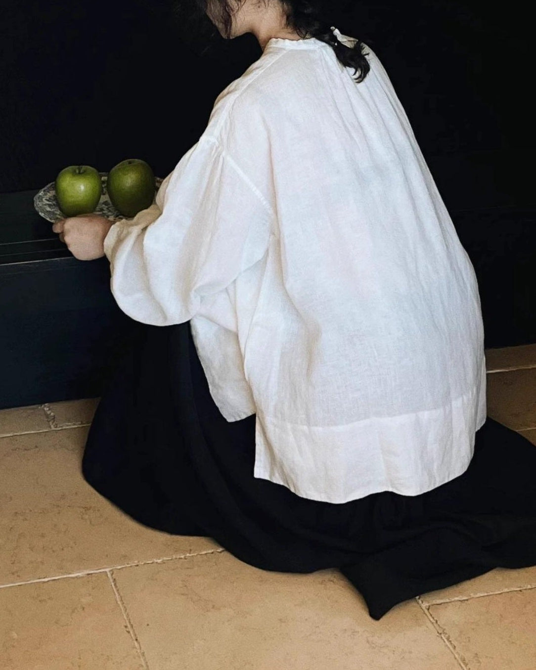 ミニスリットフレアブラウス 10019