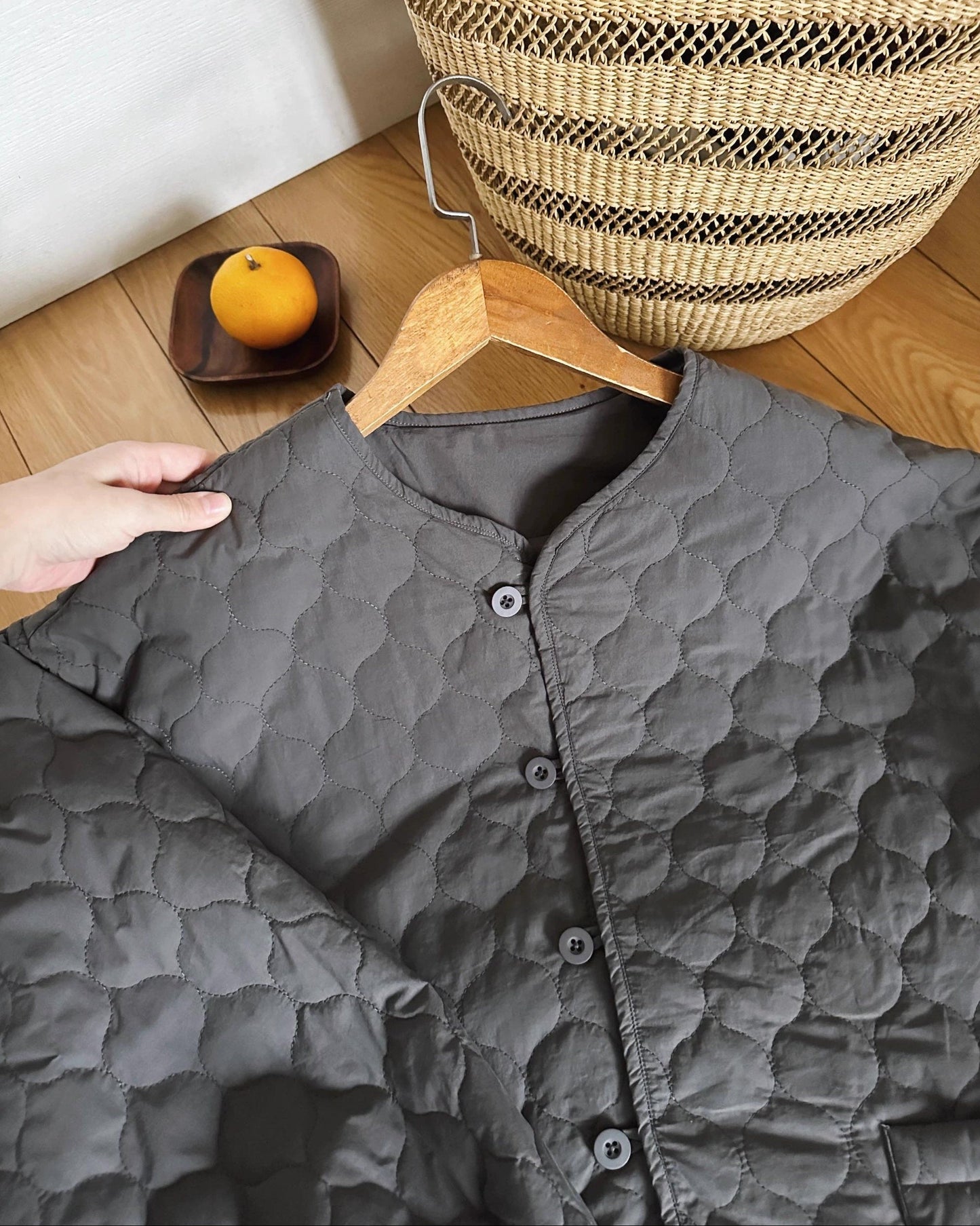 ノーカラーキルティングショートコート 10008