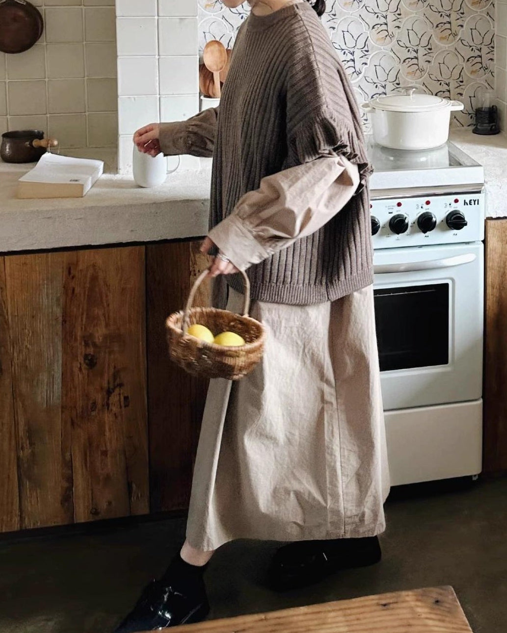 フリルリブニットベスト 10076