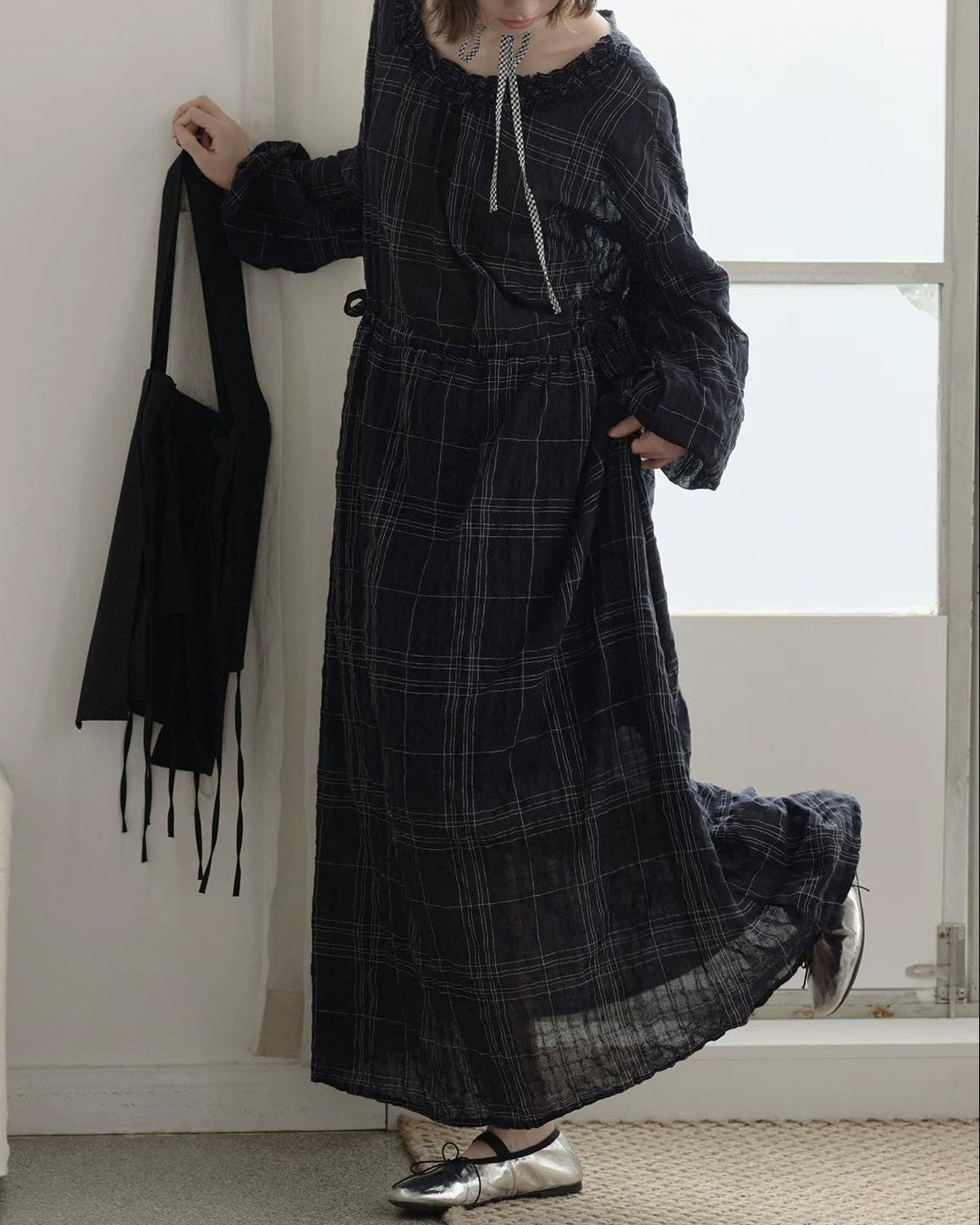 フィヨルドヴァルディナフリルワンピース 10256