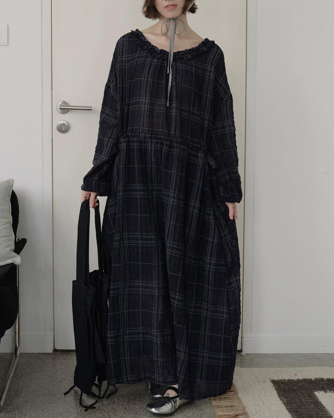 フィヨルドヴァルディナフリルワンピース 10256