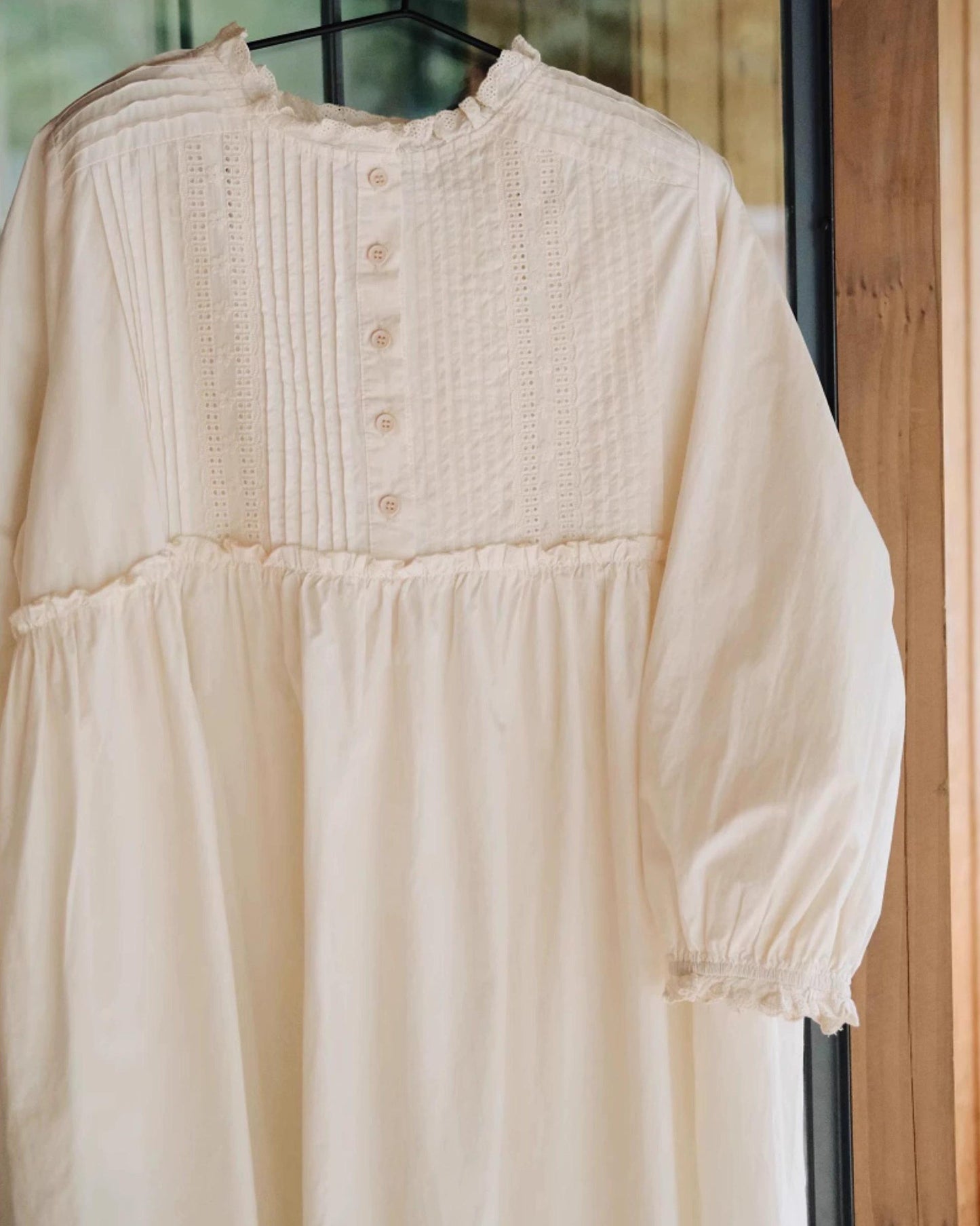 ハーフボタンレースピンタックワンピース 10094