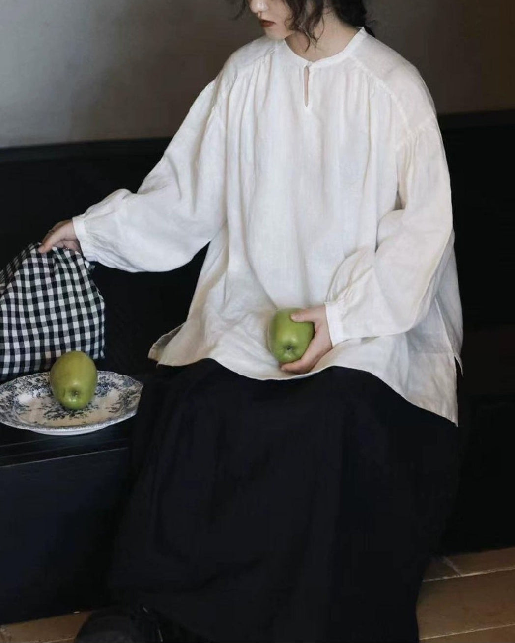 ミニスリットフレアブラウス 10019