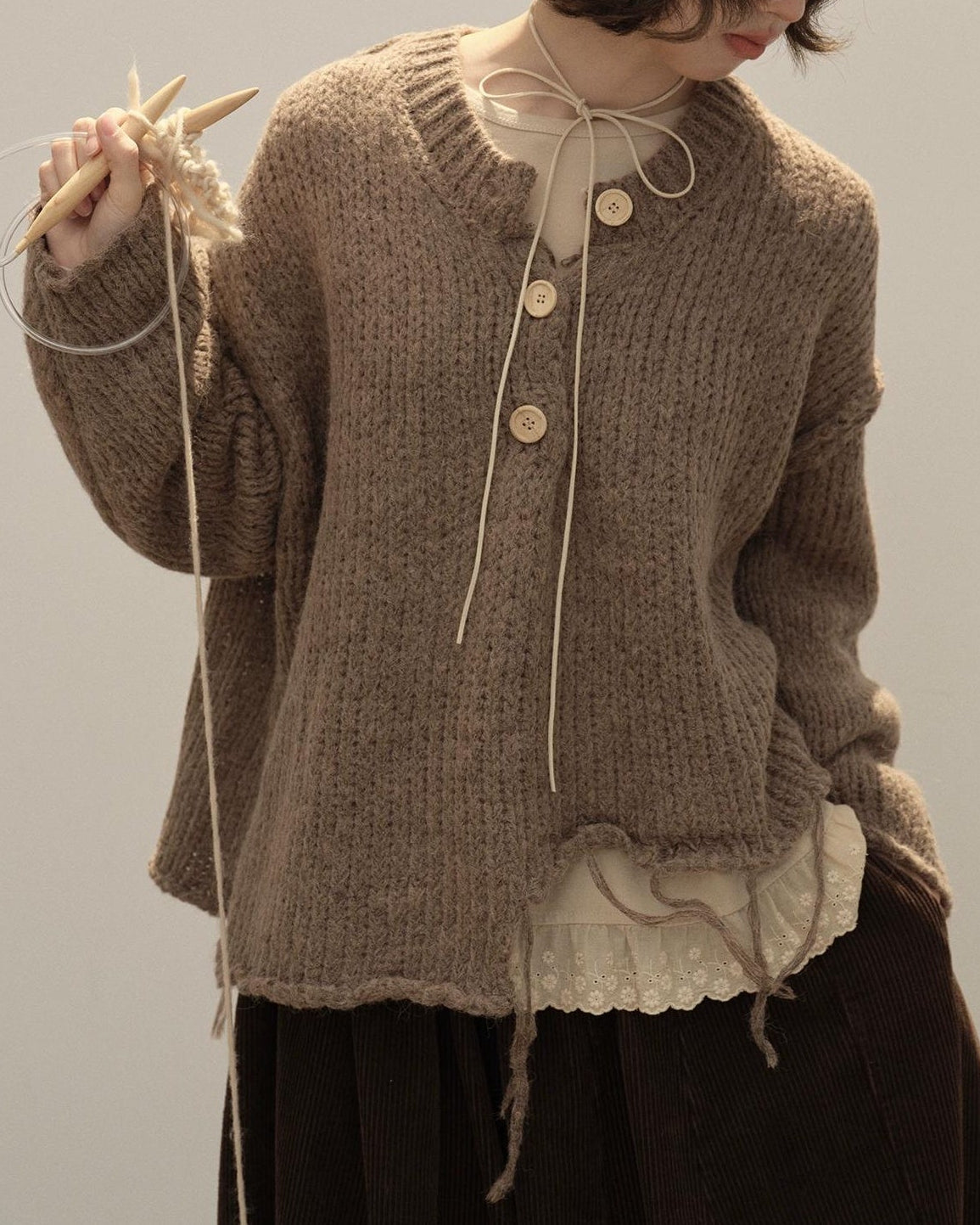 アートタッセルハーフボタンニット 10139