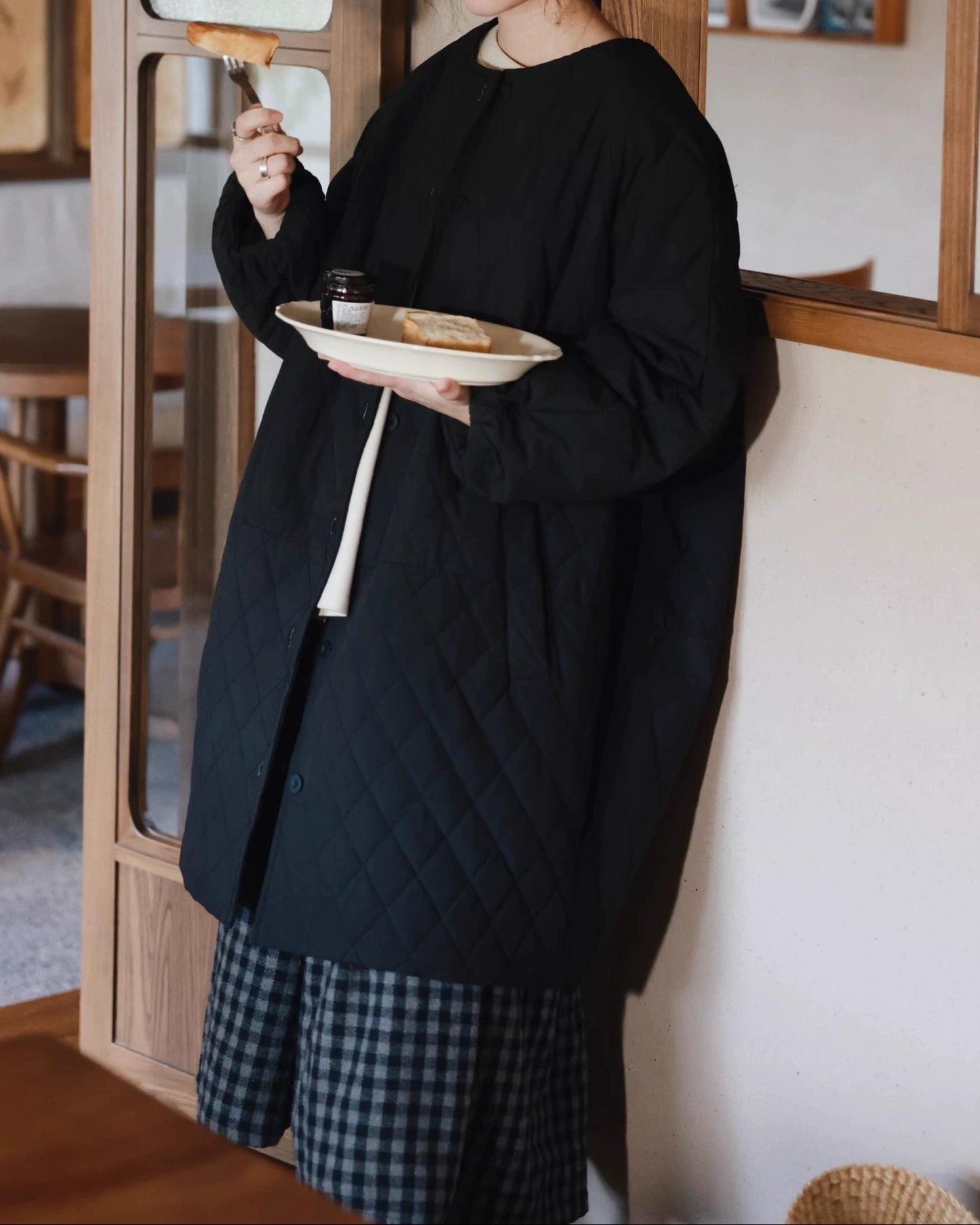 ノーカラーレトロダイヤモンドキルティングロングコート 10006