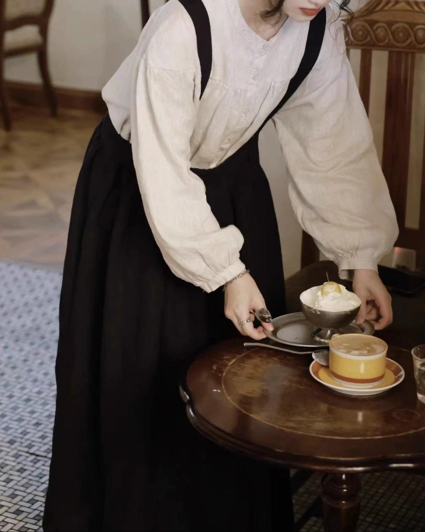 ヴィントロングストラップスカート 10085