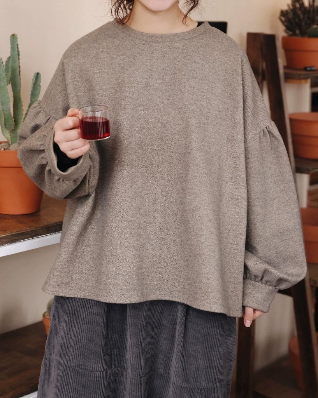 カームバックボタンスウェットプルオーバー 10119