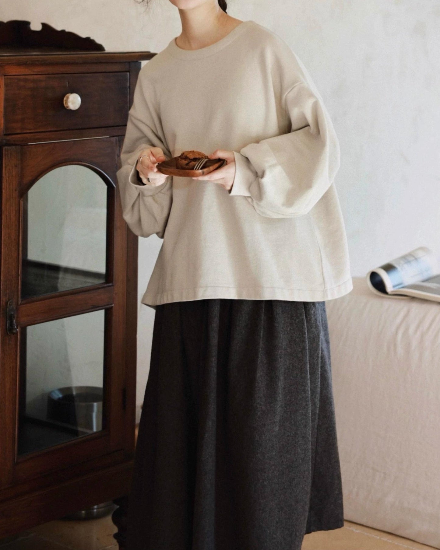 ラウンドネックパフスウェットプルオーバー 10066