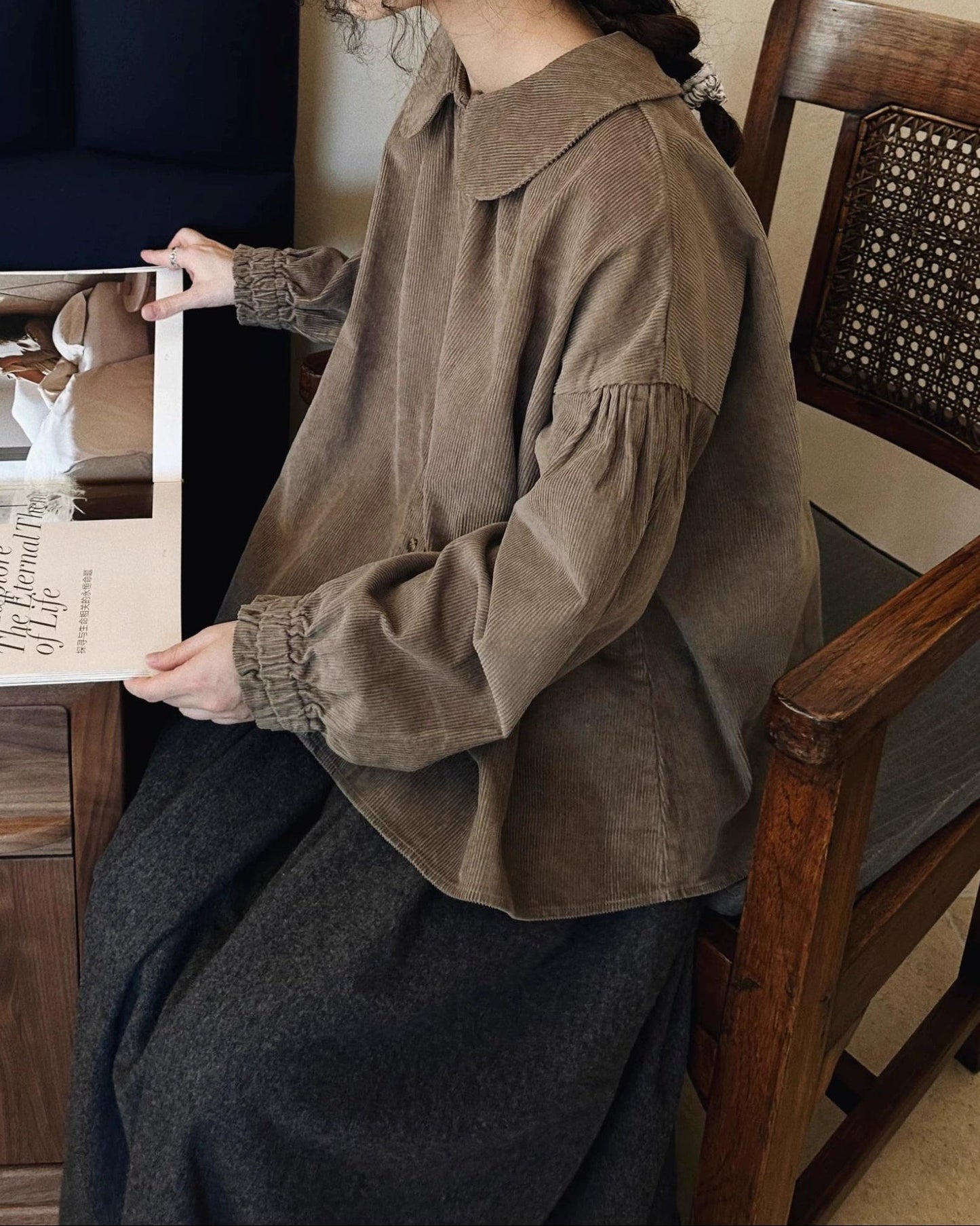 ラウンドカラーフレアブラウス 10071