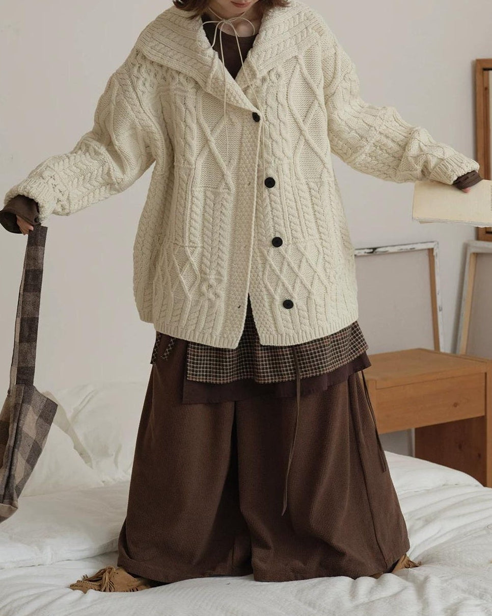 ヒュッゲラペルケーブルニットカーディガン 10155