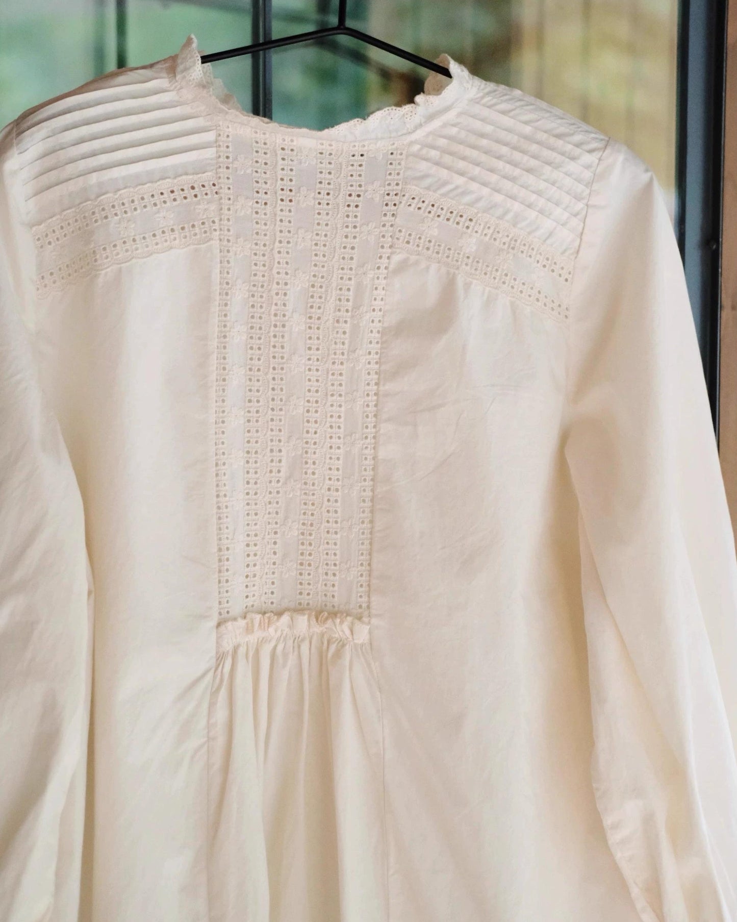 ハーフボタンレースピンタックワンピース 10094