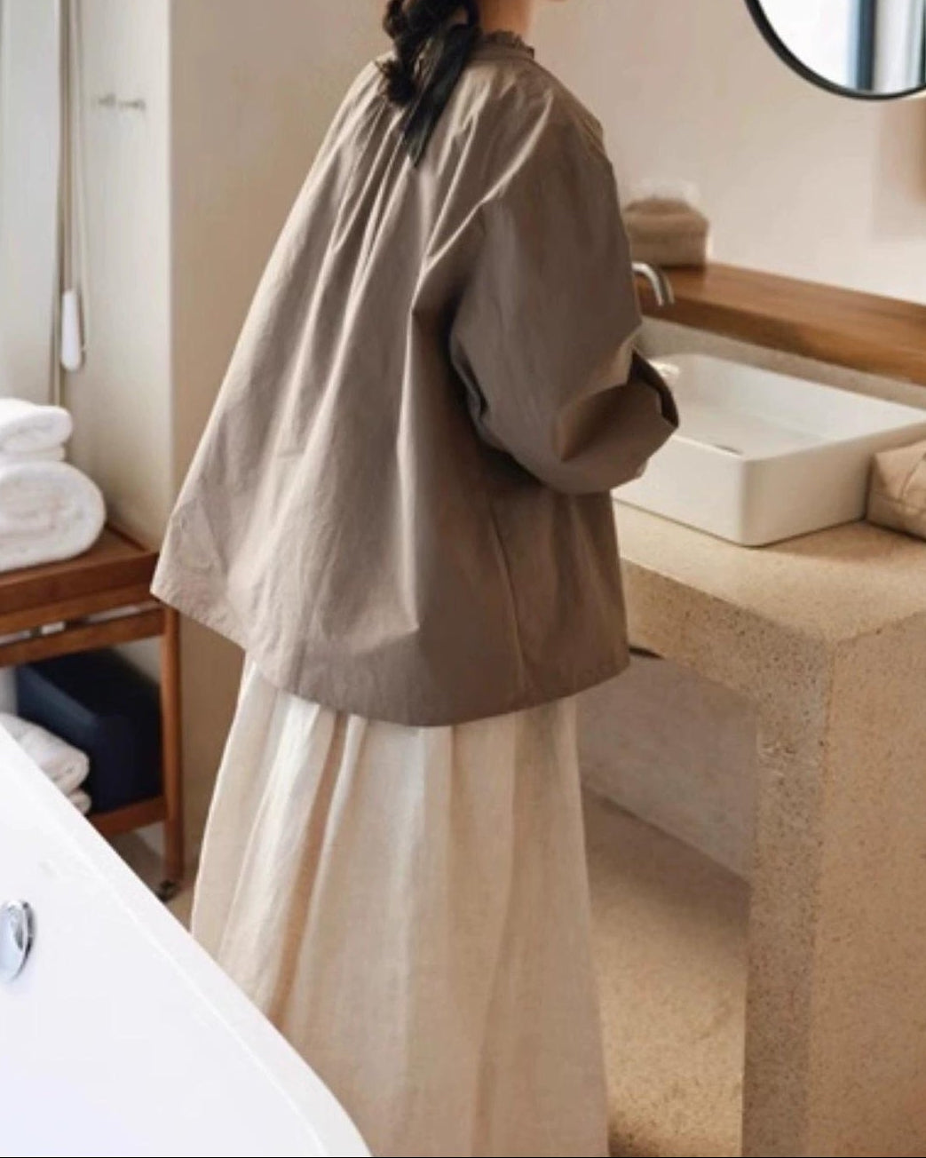 フリルカラーフレアブラウス 10023