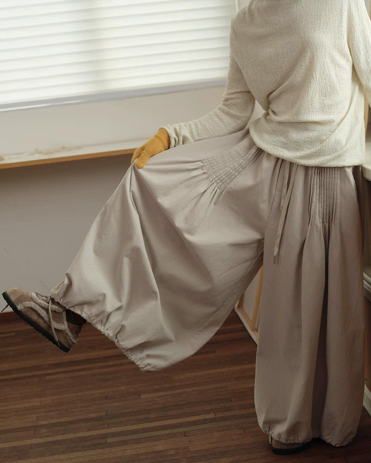 ストラップバルーンピンタックパンツ 10154