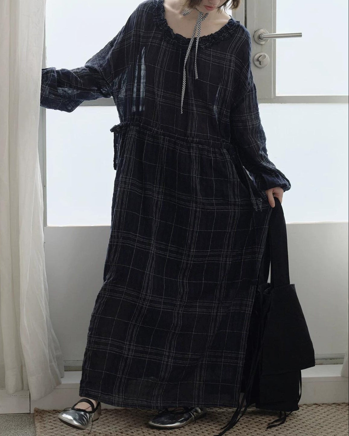 フィヨルドヴァルディナフリルワンピース 10256